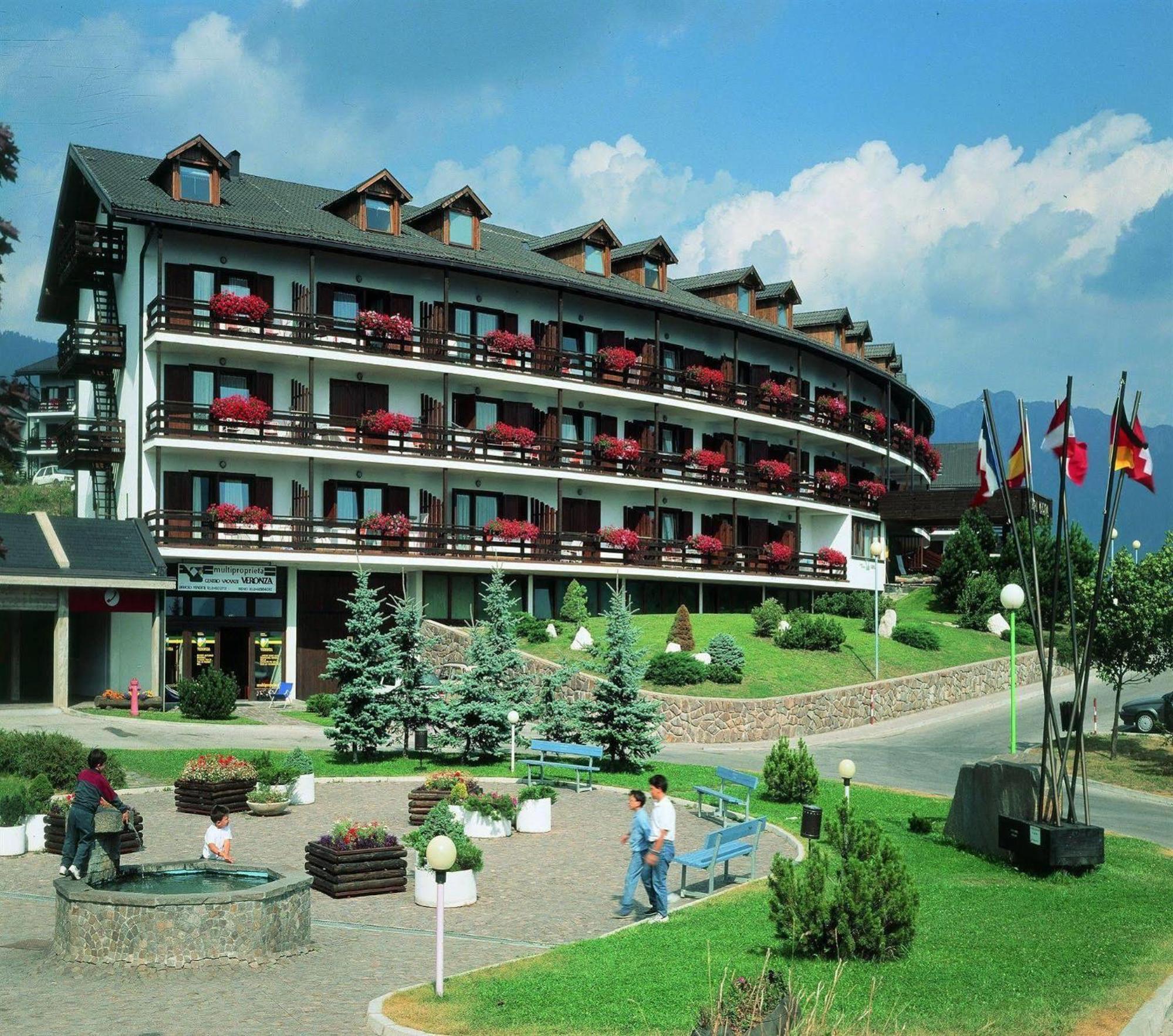 Apartament La Tana - Agenzia Dolomiti Affitti Cavalese Zewnętrze zdjęcie